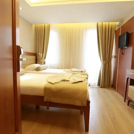 Sirkeci Park Hotell 3*