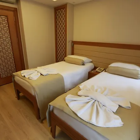 Sirkeci Park Hotell 3*